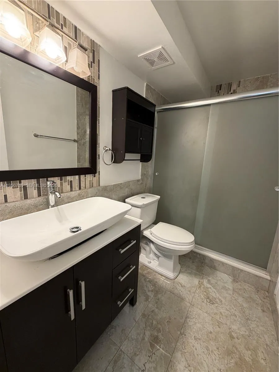300 Gardens Dr 104, Pompano Beach, Florida 33069, Pompano Beach, Florida 33069, 2 Bedrooms Bedrooms, ,1 BathroomBathrooms,Residential Lease,For Rent,300 Gardens Dr 104, Pompano Beach, Florida 33069,A11950736