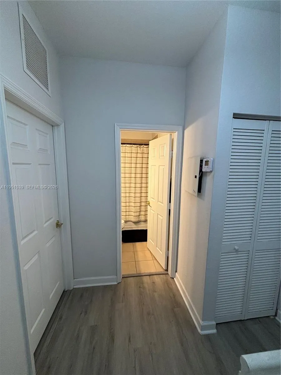 2819 Se 1st Dr 8, Homestead, Florida 33033, Homestead, Florida 33033, 3 Bedrooms Bedrooms, ,2 BathroomsBathrooms,Residential,For Sale,2819 Se 1st Dr 8, Homestead, Florida 33033,A11951539