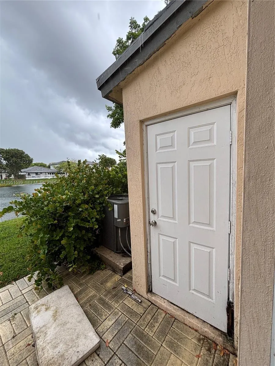 2819 Se 1st Dr 8, Homestead, Florida 33033, Homestead, Florida 33033, 3 Bedrooms Bedrooms, ,2 BathroomsBathrooms,Residential,For Sale,2819 Se 1st Dr 8, Homestead, Florida 33033,A11951539
