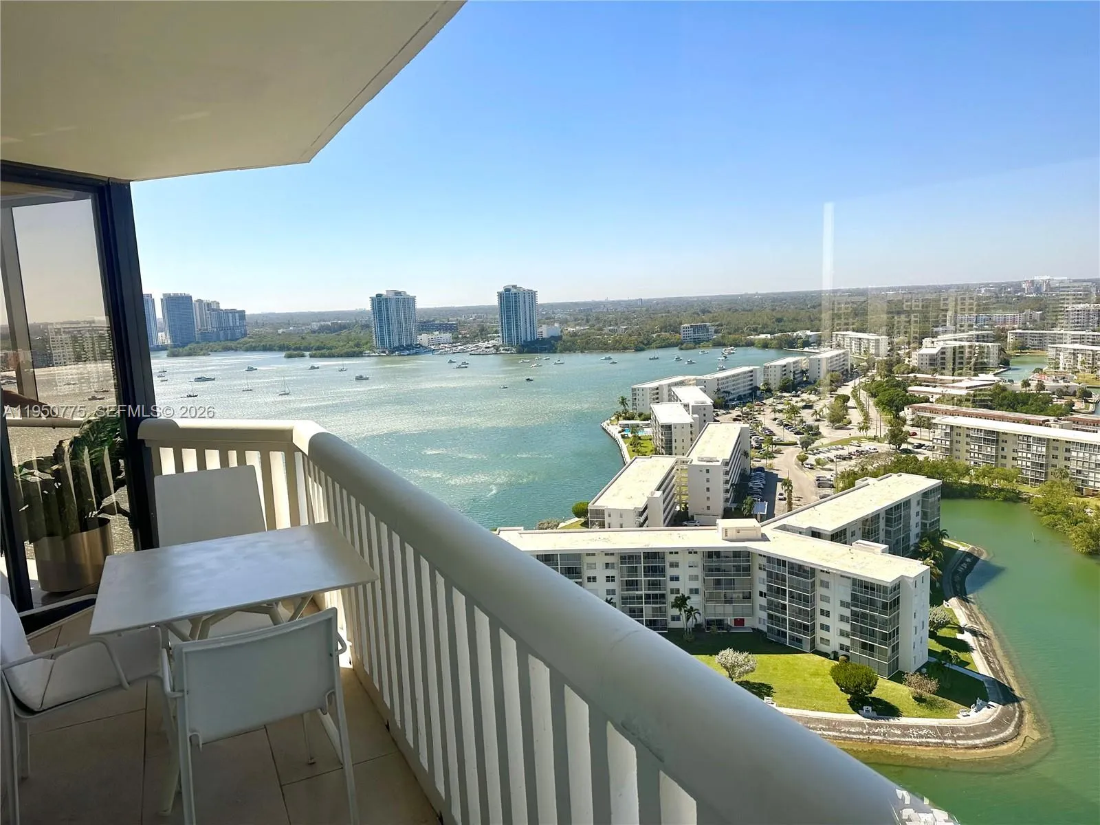 1000 W Island Blvd 2410, Aventura, Florida 33160, Aventura, Florida 33160, 2 Bedrooms Bedrooms, ,2 BathroomsBathrooms,Residential Lease,For Rent,1000 W Island Blvd 2410, Aventura, Florida 33160,A11950775