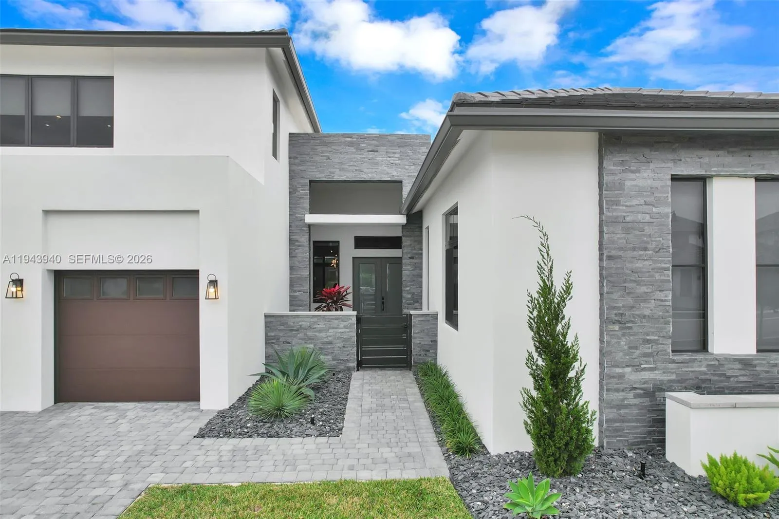 5765 Sw 104th Ter, Cooper City, Florida 33328, Cooper City, Florida 33328, 5 Bedrooms Bedrooms, ,6 BathroomsBathrooms,Residential,For Sale,5765 Sw 104th Ter, Cooper City, Florida 33328,A11943940