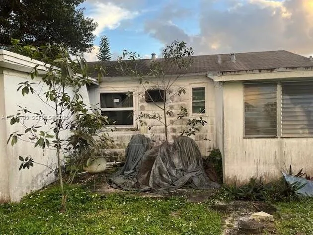 1129 Nw 105th St, Miami, Florida 33150, Miami, Florida 33150, 3 Bedrooms Bedrooms, ,2 BathroomsBathrooms,Residential,For Sale,1129 Nw 105th St, Miami, Florida 33150,A11946709