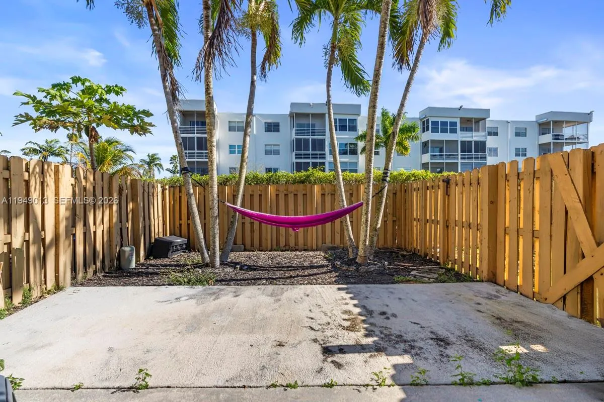 8009 Nw 29th St, Sunrise, Florida 33322, Sunrise, Florida 33322, 3 Bedrooms Bedrooms, ,2 BathroomsBathrooms,Residential,For Sale,8009 Nw 29th St, Sunrise, Florida 33322,A11949013