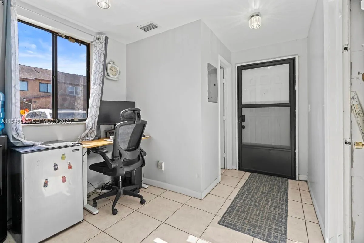 8009 Nw 29th St, Sunrise, Florida 33322, Sunrise, Florida 33322, 3 Bedrooms Bedrooms, ,2 BathroomsBathrooms,Residential,For Sale,8009 Nw 29th St, Sunrise, Florida 33322,A11949013