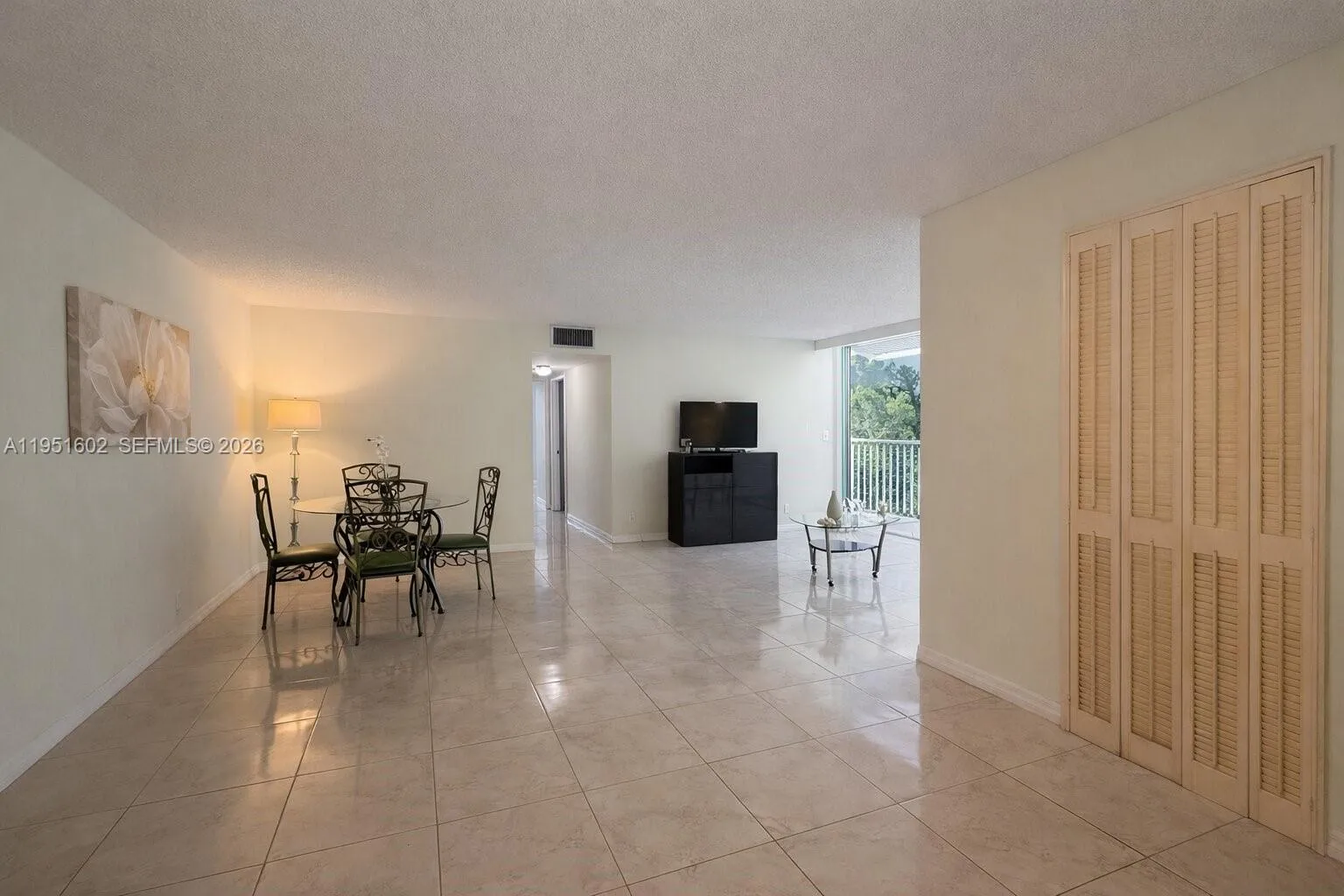 950 Ne 199th St 2h, Miami, Florida 33179, Miami, Florida 33179, 2 Bedrooms Bedrooms, ,2 BathroomsBathrooms,Residential,For Sale,950 Ne 199th St 2h, Miami, Florida 33179,A11951602
