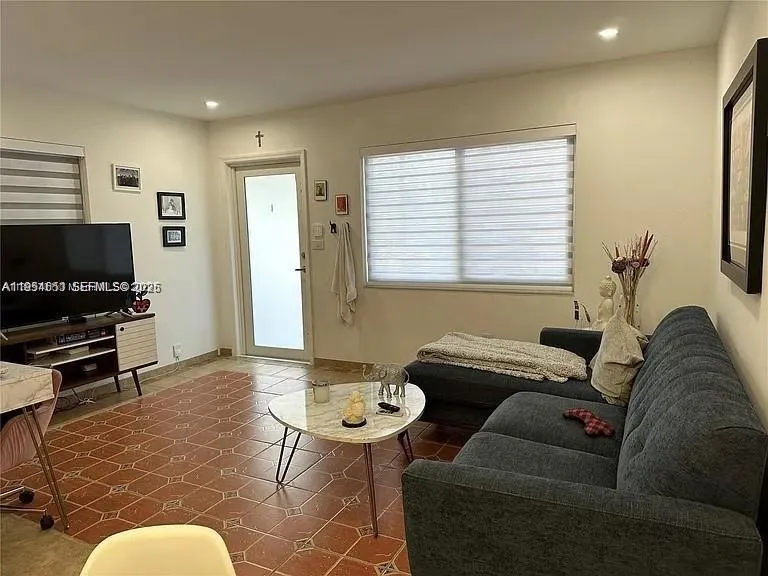 4485 Sw 7th St, Miami, Florida 33134, Miami, Florida 33134, ,Residential Income,For Sale,4485 Sw 7th St, Miami, Florida 33134,A11951611