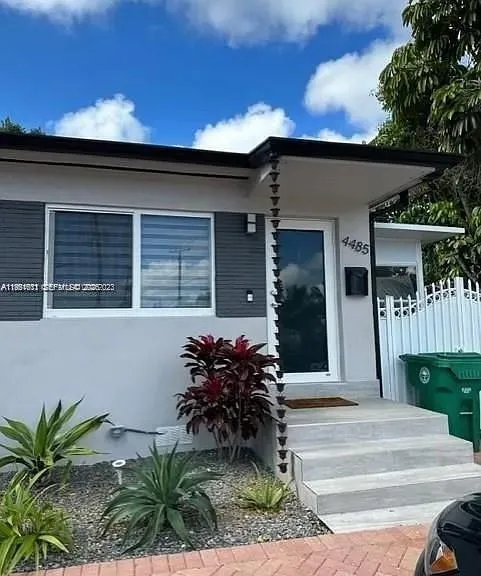 4485 Sw 7th St, Miami, Florida 33134, Miami, Florida 33134, ,Residential Income,For Sale,4485 Sw 7th St, Miami, Florida 33134,A11951611