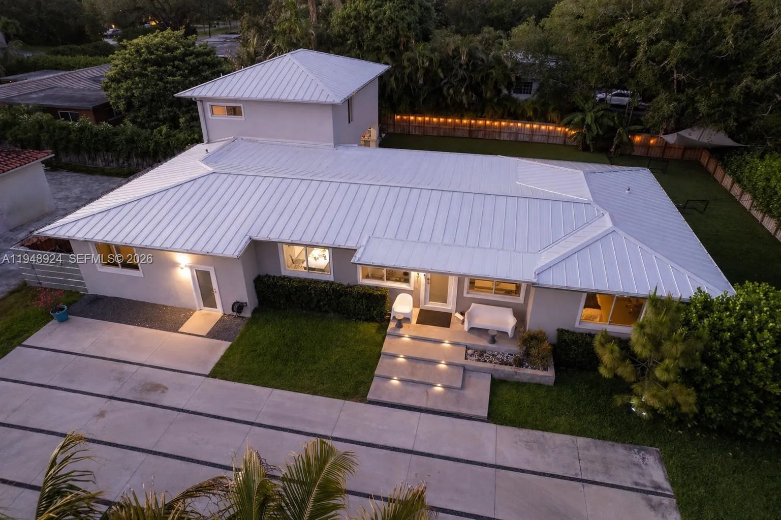 831 Ne 109th St, Biscayne Park, Florida 33161, Biscayne Park, Florida 33161, 5 Bedrooms Bedrooms, ,5 BathroomsBathrooms,Residential,For Sale,831 Ne 109th St, Biscayne Park, Florida 33161,A11948924
