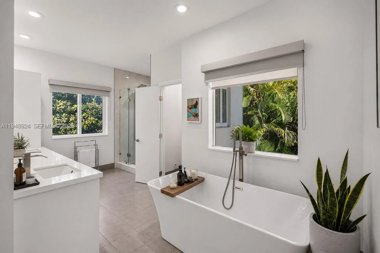 831 Ne 109th St, Biscayne Park, Florida 33161, Biscayne Park, Florida 33161, 5 Bedrooms Bedrooms, ,5 BathroomsBathrooms,Residential,For Sale,831 Ne 109th St, Biscayne Park, Florida 33161,A11948924
