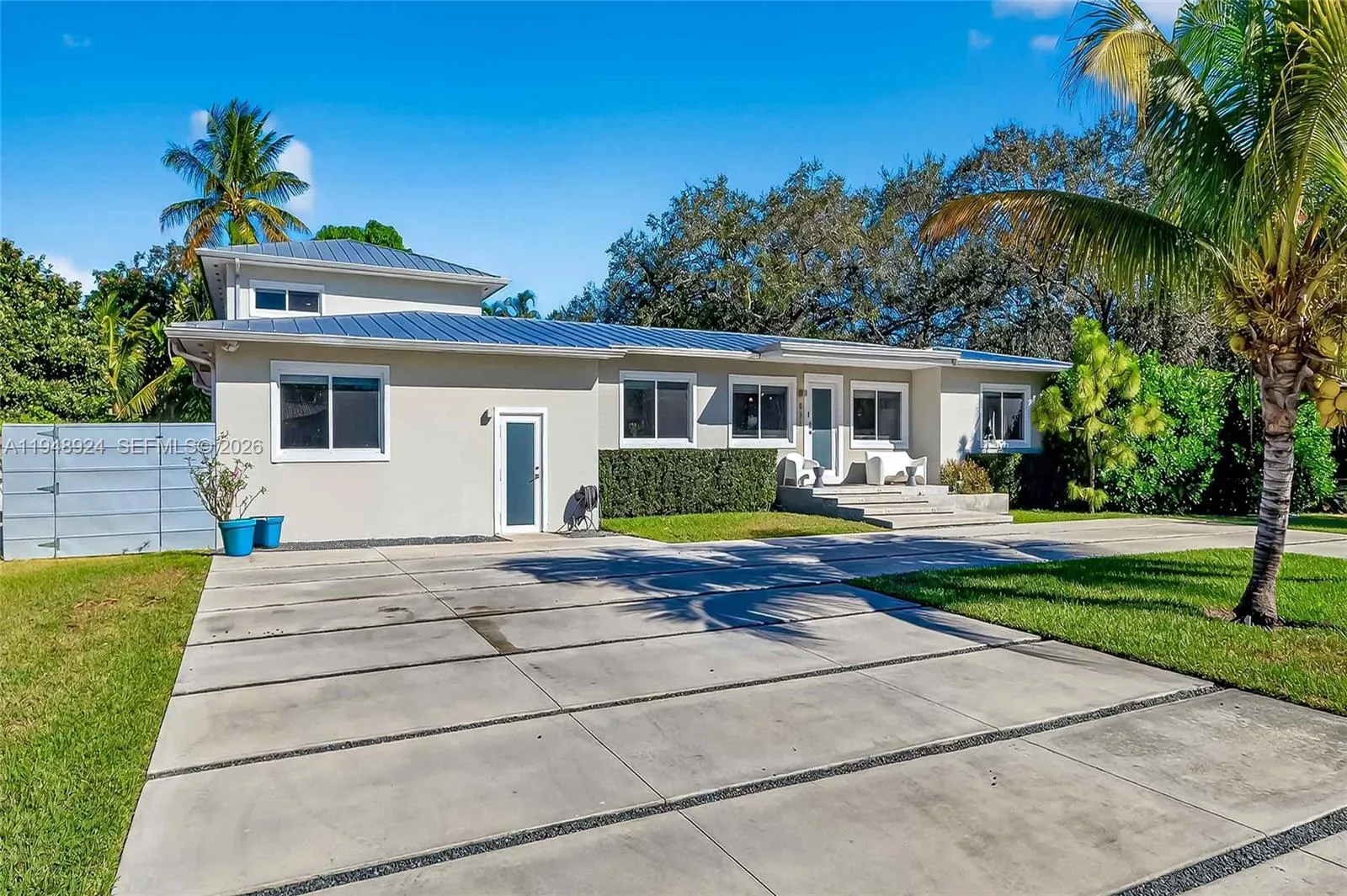 831 Ne 109th St, Biscayne Park, Florida 33161, Biscayne Park, Florida 33161, 5 Bedrooms Bedrooms, ,5 BathroomsBathrooms,Residential,For Sale,831 Ne 109th St, Biscayne Park, Florida 33161,A11948924