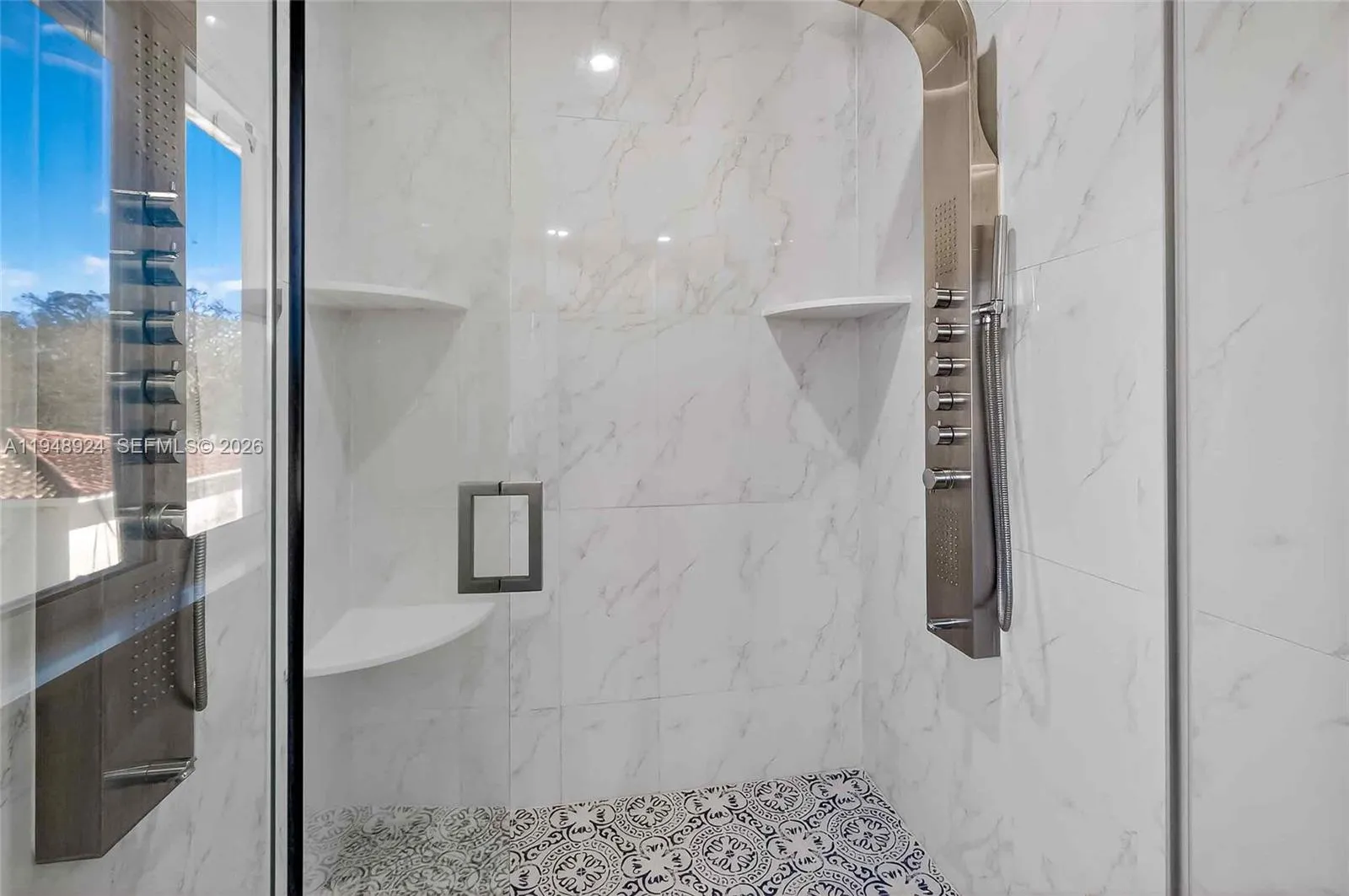 831 Ne 109th St, Biscayne Park, Florida 33161, Biscayne Park, Florida 33161, 5 Bedrooms Bedrooms, ,5 BathroomsBathrooms,Residential,For Sale,831 Ne 109th St, Biscayne Park, Florida 33161,A11948924