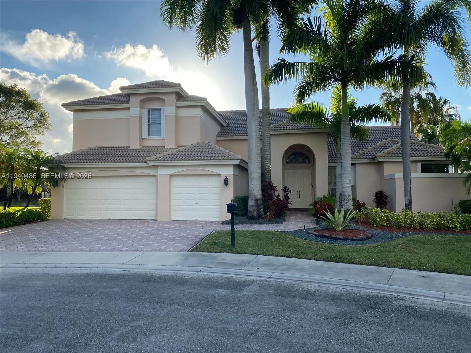 3279 Huntington, Weston, Florida 33332, Weston, Florida 33332, 4 Bedrooms Bedrooms, ,3 BathroomsBathrooms,Residential Lease,For Rent,3279 Huntington, Weston, Florida 33332,A11949486