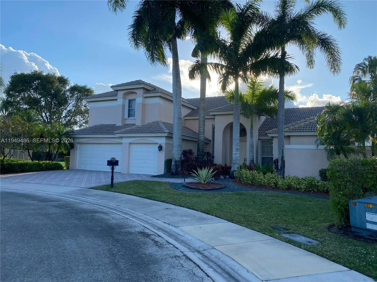 3279 Huntington, Weston, Florida 33332, Weston, Florida 33332, 4 Bedrooms Bedrooms, ,3 BathroomsBathrooms,Residential Lease,For Rent,3279 Huntington, Weston, Florida 33332,A11949486