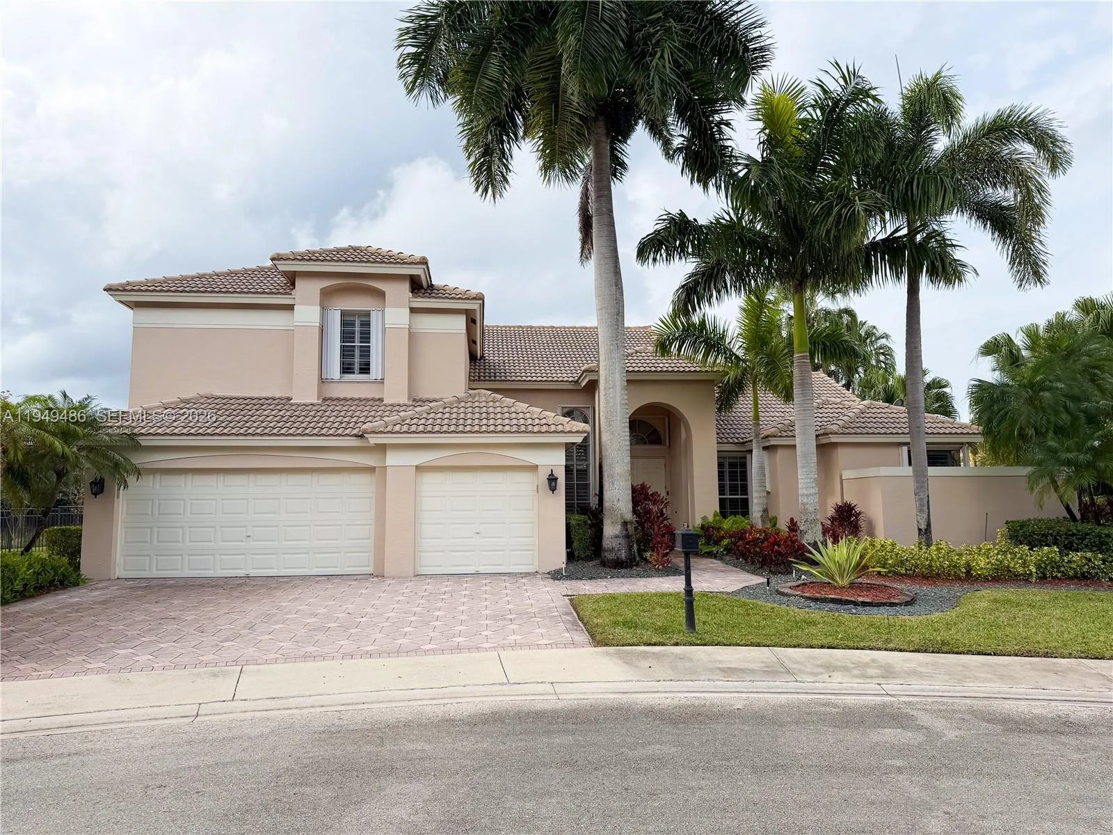 3279 Huntington, Weston, Florida 33332, Weston, Florida 33332, 4 Bedrooms Bedrooms, ,3 BathroomsBathrooms,Residential Lease,For Rent,3279 Huntington, Weston, Florida 33332,A11949486