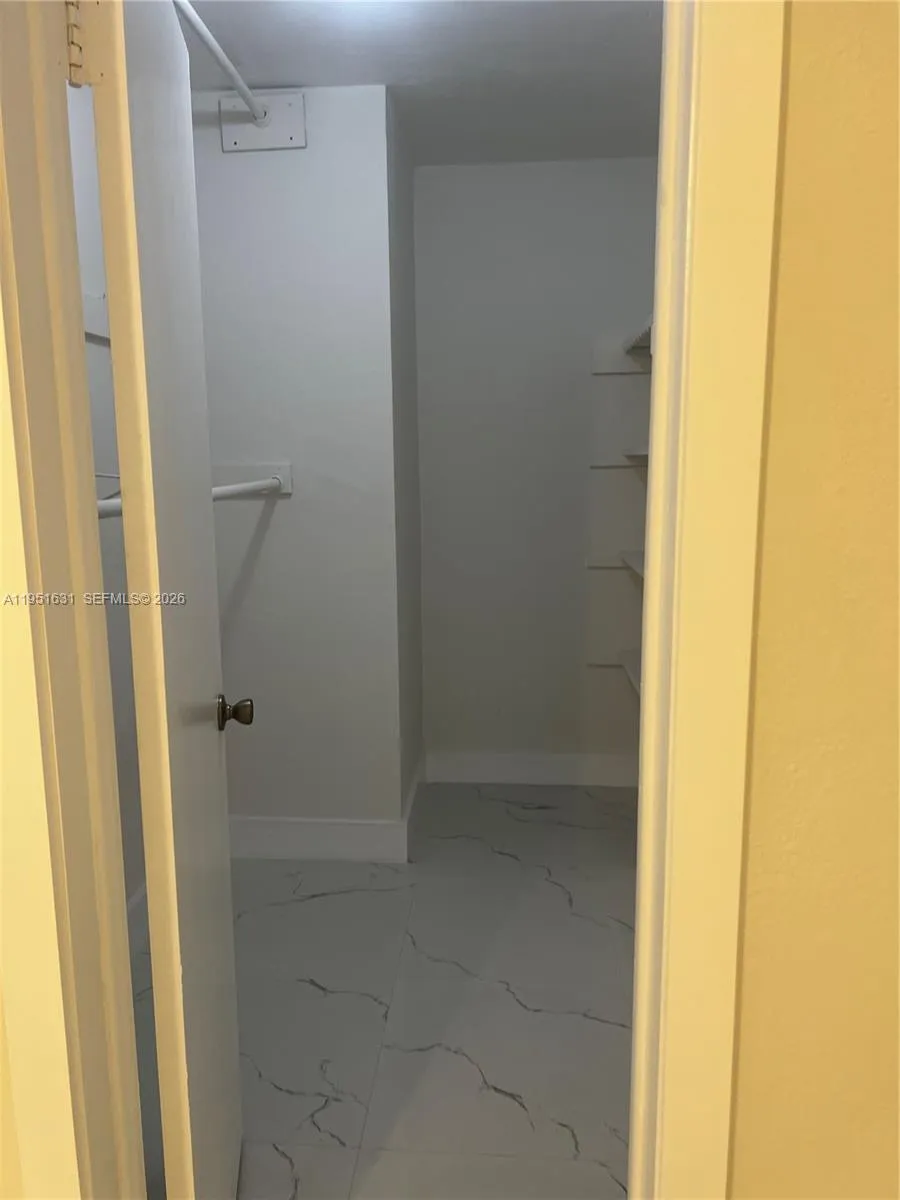 9402 Sw 77th Ave L8, Miami, Florida 33156, Miami, Florida 33156, 1 Bedroom Bedrooms, ,1 BathroomBathrooms,Residential,For Sale,9402 Sw 77th Ave L8, Miami, Florida 33156,A11951631
