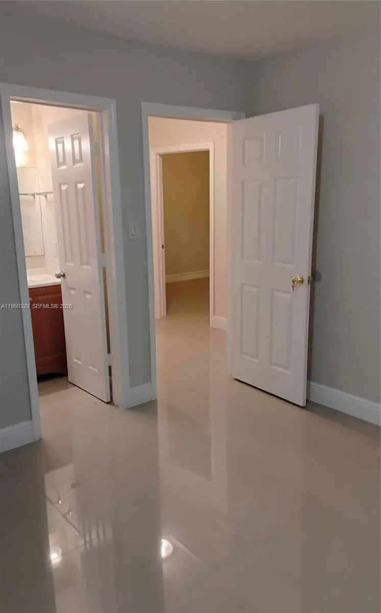 525 Nw 15th Ter, Fort Lauderdale, Florida 33311, Fort Lauderdale, Florida 33311, 3 Bedrooms Bedrooms, ,2 BathroomsBathrooms,Residential,For Sale,525 Nw 15th Ter, Fort Lauderdale, Florida 33311,A11950329