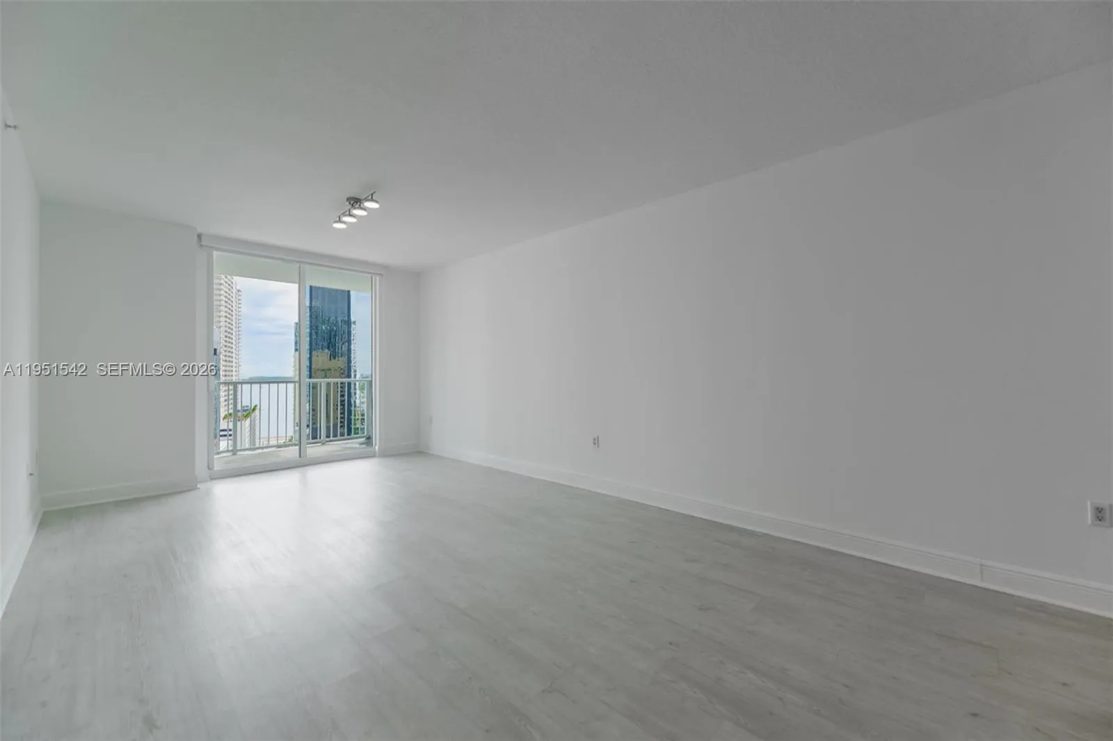 1250 S Miami Ave 1906, Miami, Florida 33130, Miami, Florida 33130, 2 Bedrooms Bedrooms, ,2 BathroomsBathrooms,Residential,For Sale,1250 S Miami Ave 1906, Miami, Florida 33130,A11951542
