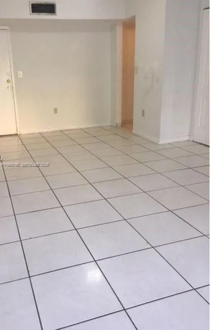 4717 Nw 7th 204-10, Miami, Florida 33126, Miami, Florida 33126, 2 Bedrooms Bedrooms, ,2 BathroomsBathrooms,Residential Lease,For Rent,4717 Nw 7th 204-10, Miami, Florida 33126,A11950198