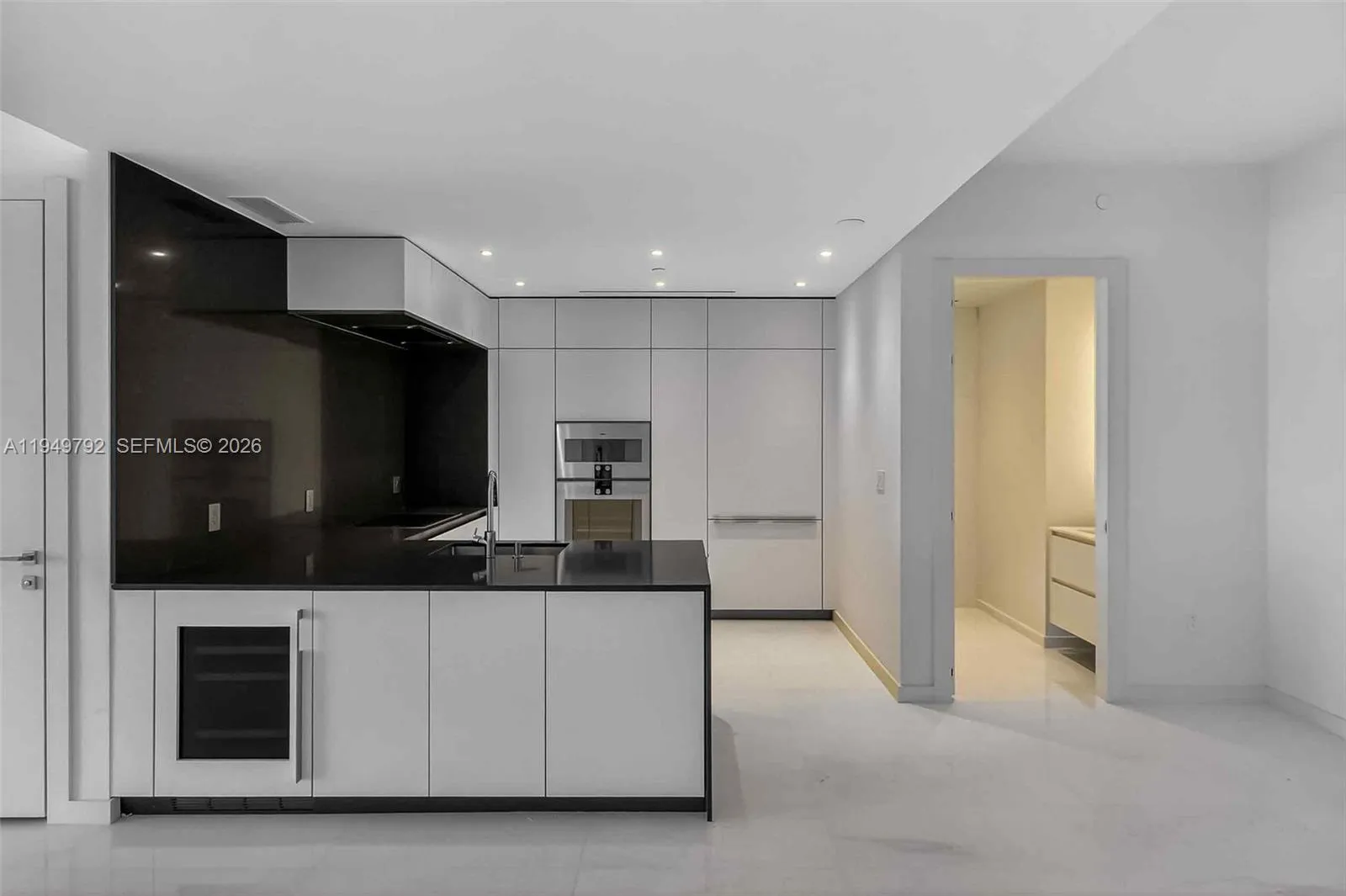 300 N Biscayne Boulevard Way 4809w, Miami, Florida, Miami, Florida 33131, 2 Bedrooms Bedrooms, ,2 BathroomsBathrooms,Residential,For Sale,300 N Biscayne Boulevard Way 4809w, Miami, Florida,A11949792