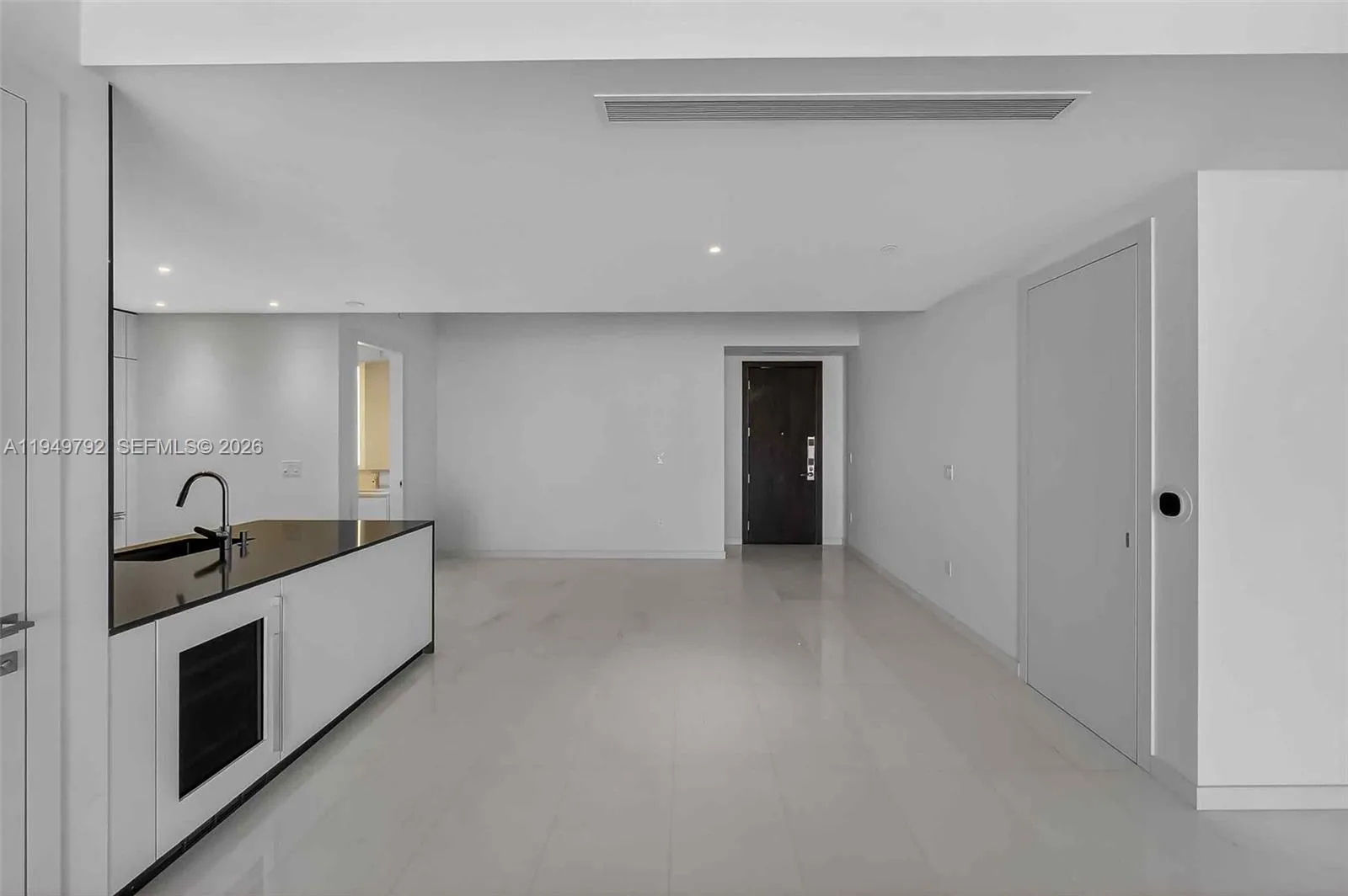 300 N Biscayne Boulevard Way 4809w, Miami, Florida, Miami, Florida 33131, 2 Bedrooms Bedrooms, ,2 BathroomsBathrooms,Residential,For Sale,300 N Biscayne Boulevard Way 4809w, Miami, Florida,A11949792