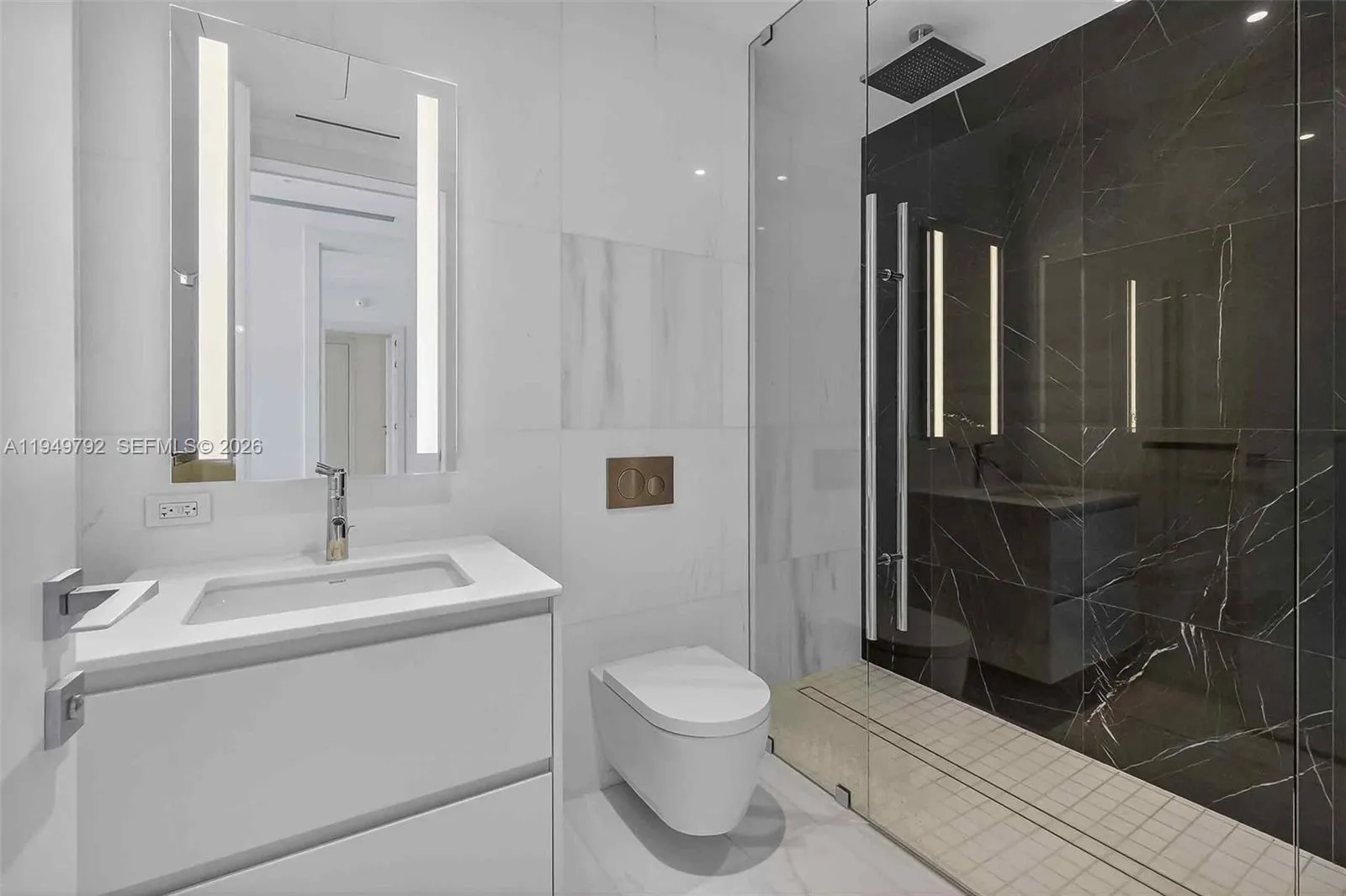 300 N Biscayne Boulevard Way 4809w, Miami, Florida, Miami, Florida 33131, 2 Bedrooms Bedrooms, ,2 BathroomsBathrooms,Residential,For Sale,300 N Biscayne Boulevard Way 4809w, Miami, Florida,A11949792