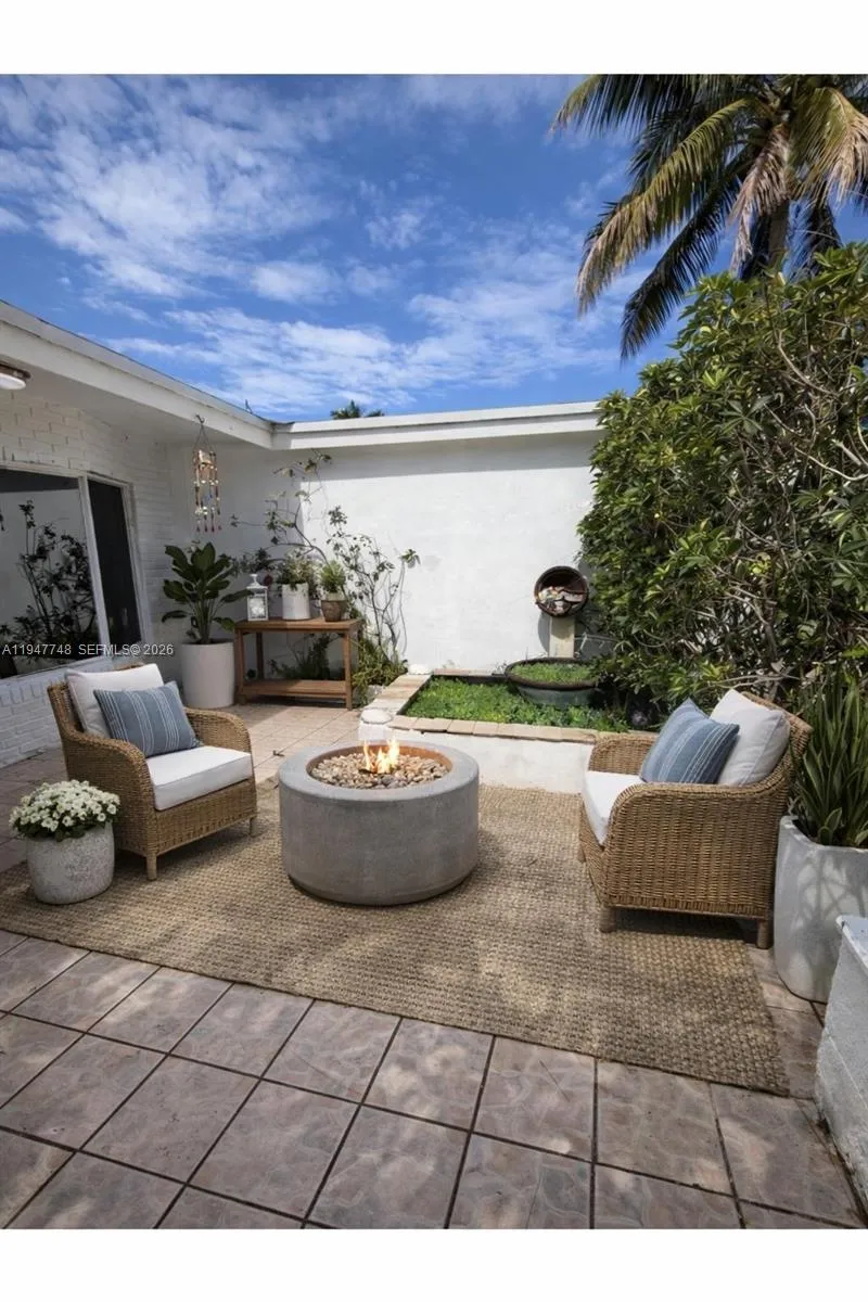 2104 N 14th Ct, Hollywood, Florida 33020, Hollywood, Florida 33020, 3 Bedrooms Bedrooms, ,2 BathroomsBathrooms,Residential,For Sale,2104 N 14th Ct, Hollywood, Florida 33020,A11947748