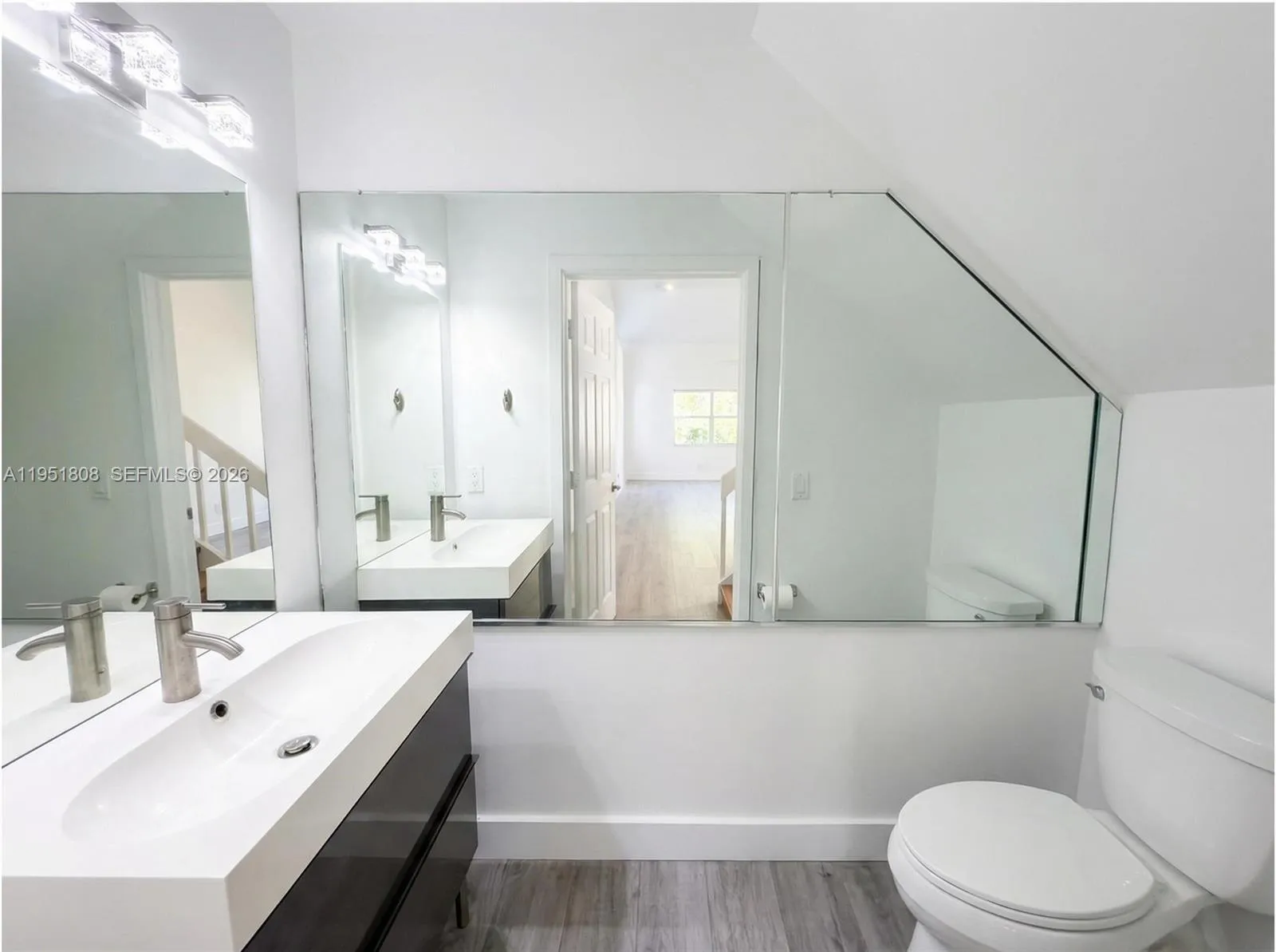 1145 W Lake St, Hollywood, Florida 33019, Hollywood, Florida 33019, 3 Bedrooms Bedrooms, 10 Rooms Rooms,2 BathroomsBathrooms,Residential,For Sale,1145 W Lake St, Hollywood, Florida 33019,A11951808