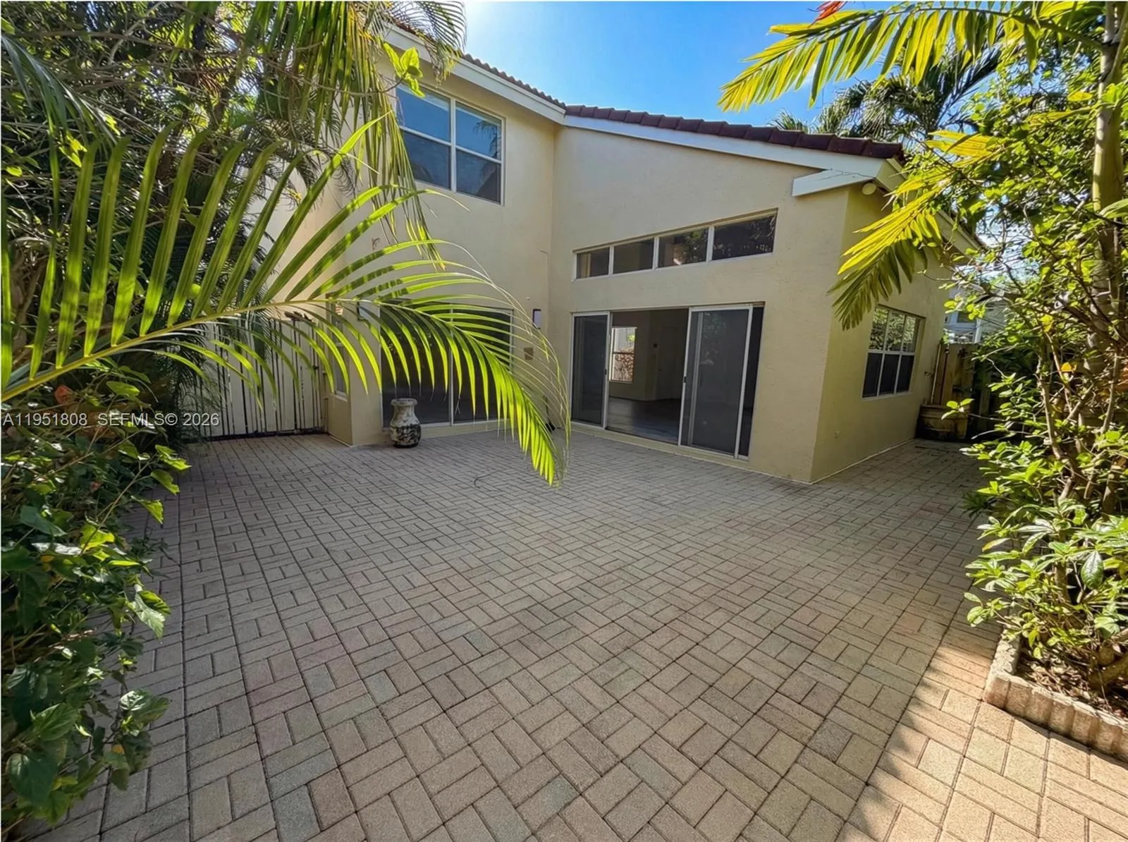 1145 W Lake St, Hollywood, Florida 33019, Hollywood, Florida 33019, 3 Bedrooms Bedrooms, 10 Rooms Rooms,2 BathroomsBathrooms,Residential,For Sale,1145 W Lake St, Hollywood, Florida 33019,A11951808