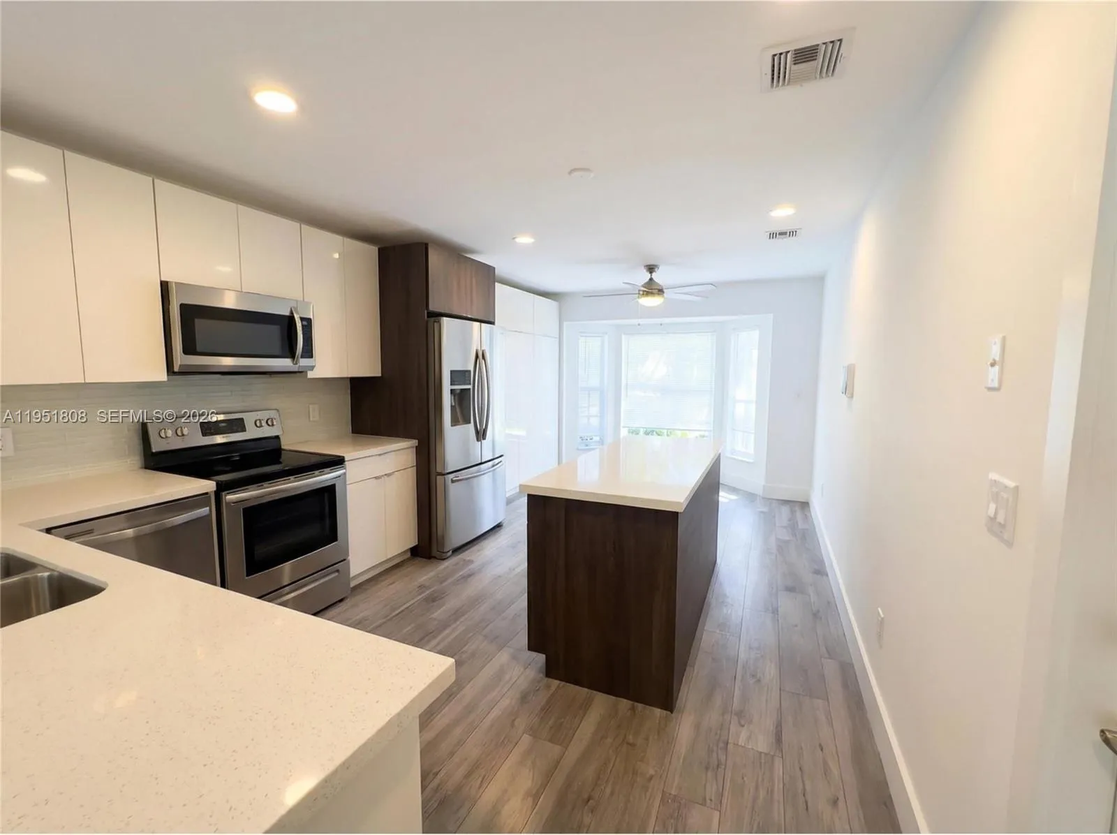 1145 W Lake St, Hollywood, Florida 33019, Hollywood, Florida 33019, 3 Bedrooms Bedrooms, 10 Rooms Rooms,2 BathroomsBathrooms,Residential,For Sale,1145 W Lake St, Hollywood, Florida 33019,A11951808