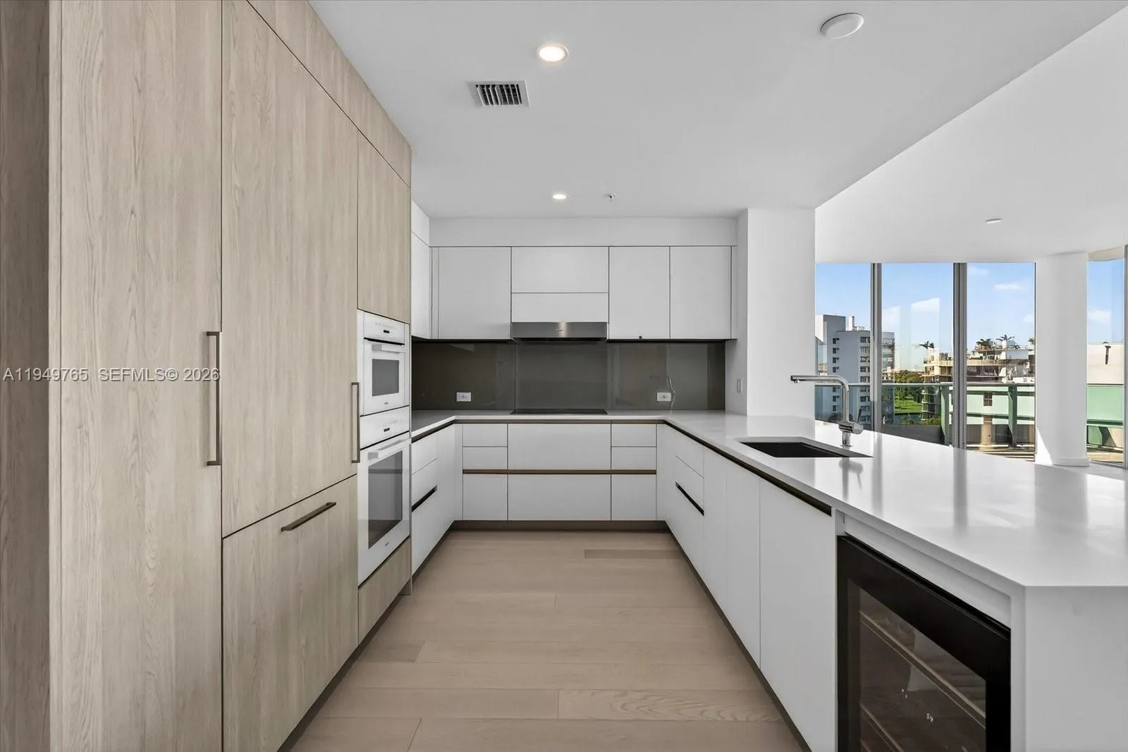 9201 E Bay Harbor Dr Uph02, Bay Harbor Islands, Fl, Bay Harbor Islands, Florida 33154, 3 Bedrooms Bedrooms, ,3 BathroomsBathrooms,Residential,For Sale,9201 E Bay Harbor Dr Uph02, Bay Harbor Islands, Fl,A11949765