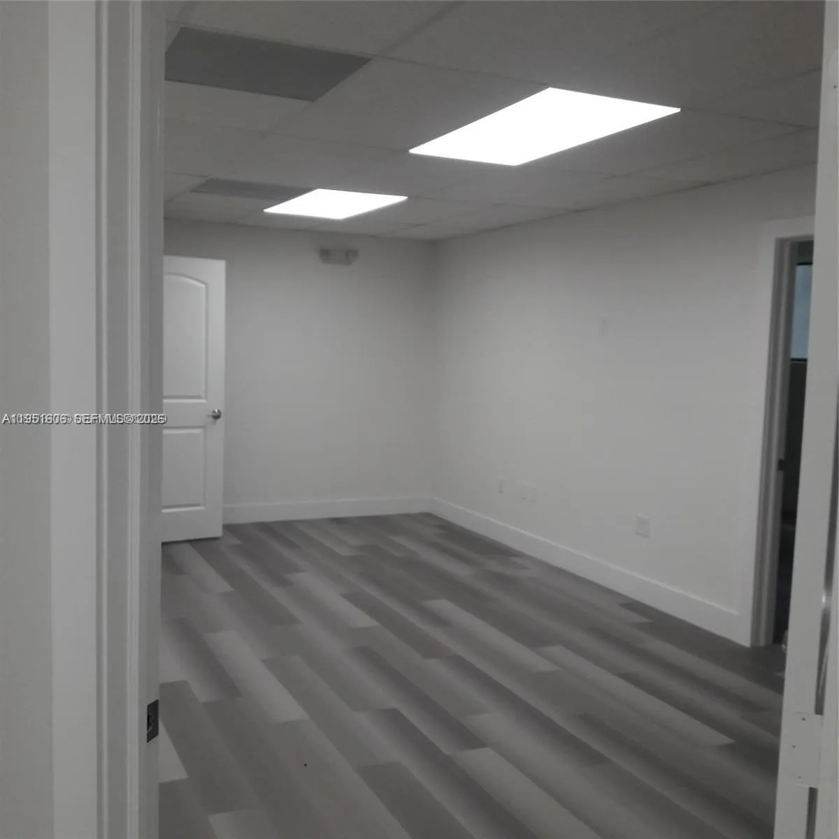 8500 Sw 92nd St B-106, Miami, Florida 33156, Miami, Florida 33156, ,Commercial Lease,For Rent,8500 Sw 92nd St B-106, Miami, Florida 33156,A11951606