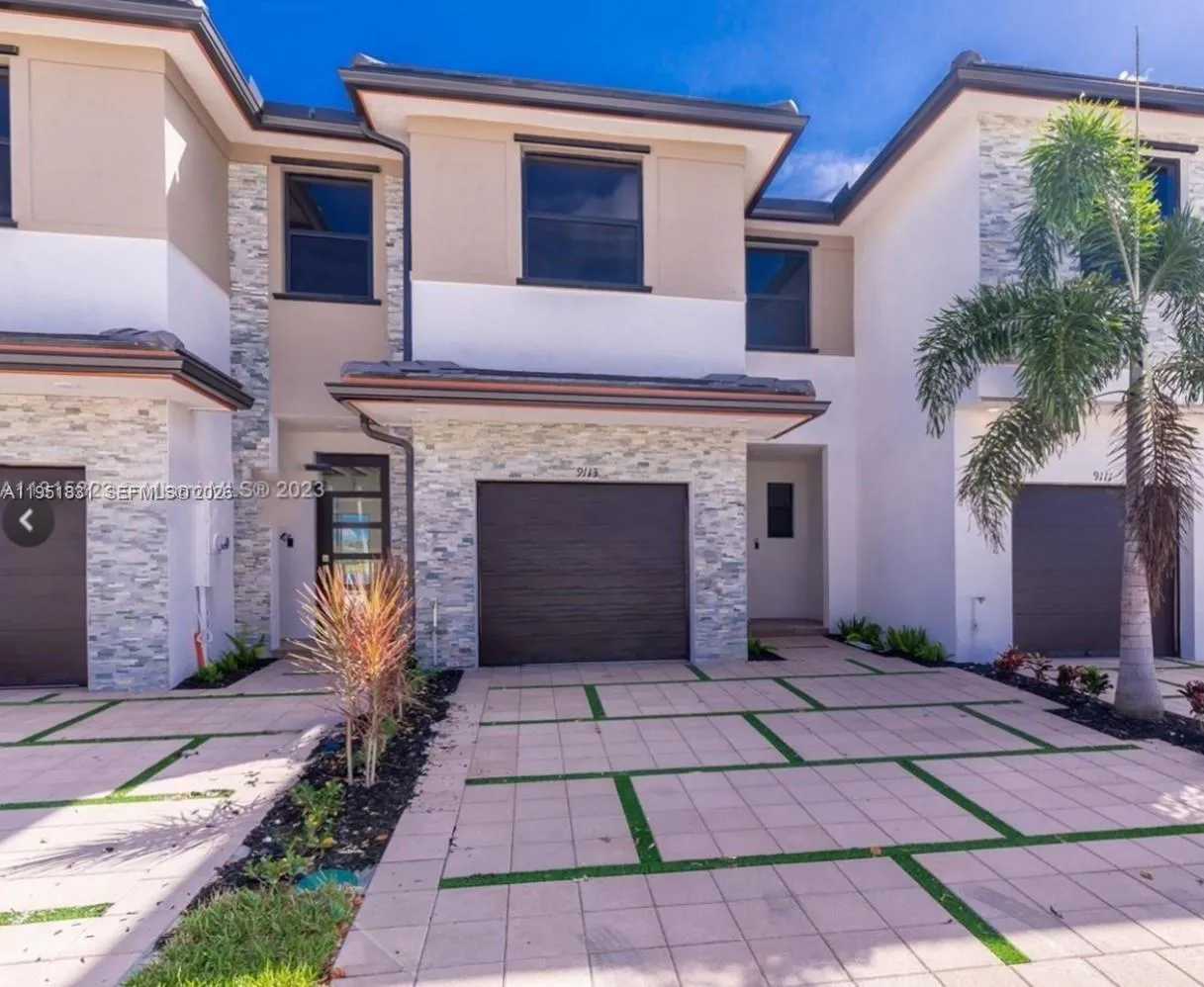 9113 Nw 159th St 9113, Miami Lakes, Florida 33018, Miami Lakes, Florida 33018, 3 Bedrooms Bedrooms, ,2 BathroomsBathrooms,Residential Lease,For Rent,9113 Nw 159th St 9113, Miami Lakes, Florida 33018,A11951831