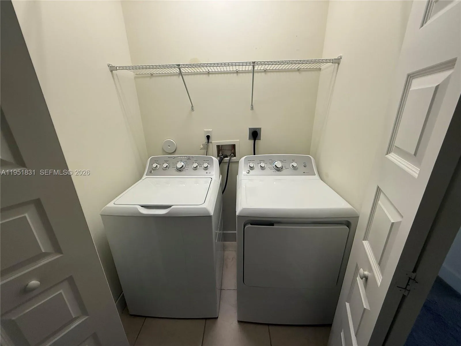 9113 Nw 159th St 9113, Miami Lakes, Florida 33018, Miami Lakes, Florida 33018, 3 Bedrooms Bedrooms, ,2 BathroomsBathrooms,Residential Lease,For Rent,9113 Nw 159th St 9113, Miami Lakes, Florida 33018,A11951831