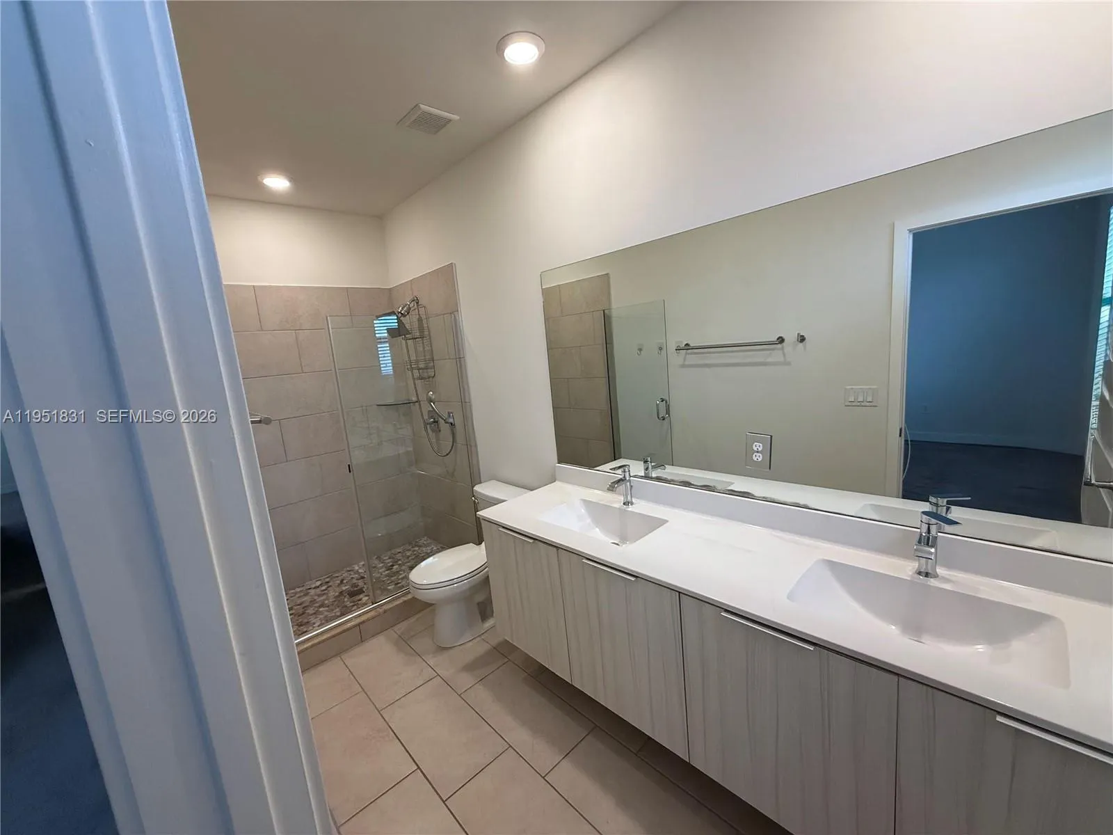 9113 Nw 159th St 9113, Miami Lakes, Florida 33018, Miami Lakes, Florida 33018, 3 Bedrooms Bedrooms, ,2 BathroomsBathrooms,Residential Lease,For Rent,9113 Nw 159th St 9113, Miami Lakes, Florida 33018,A11951831