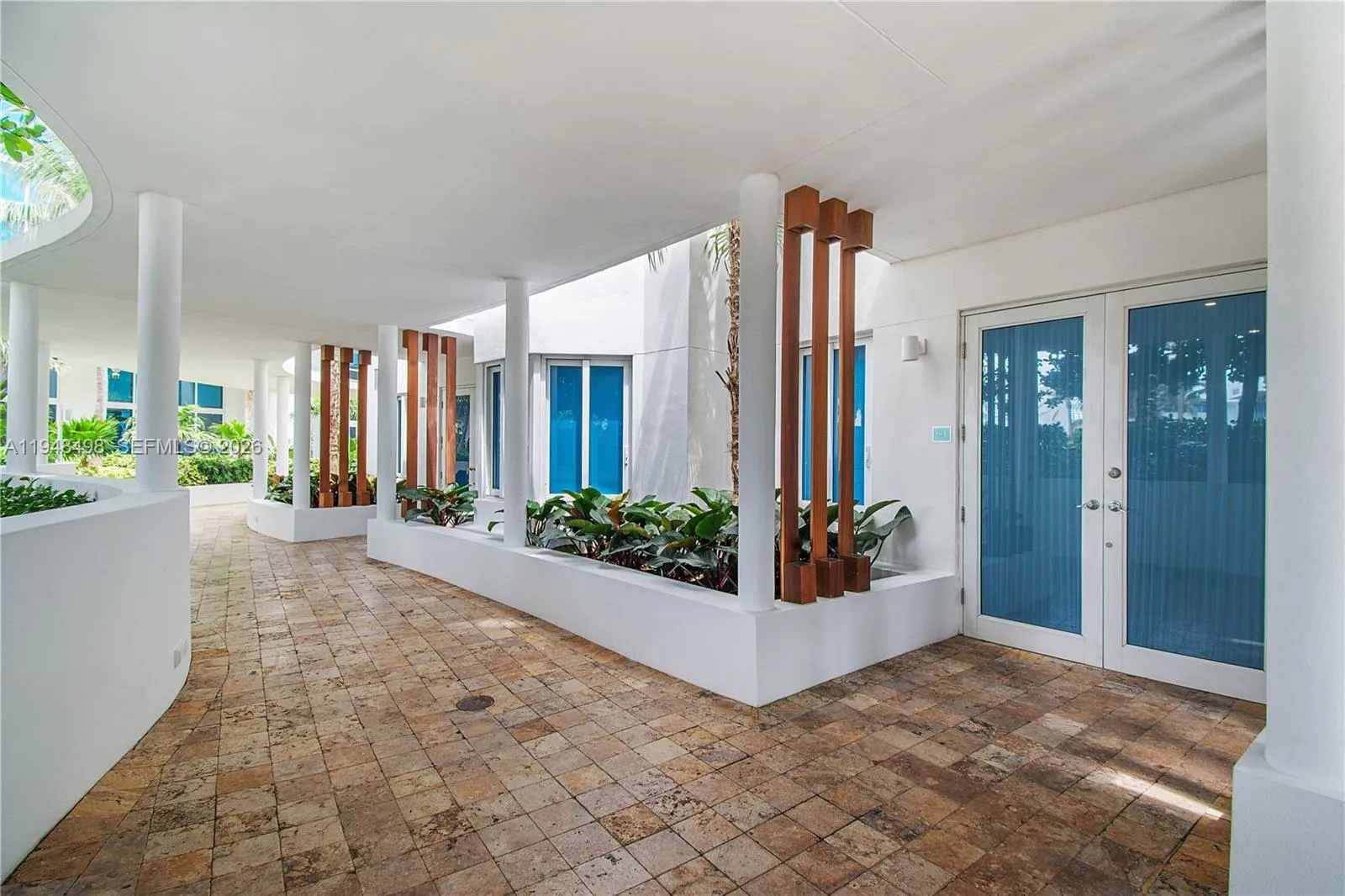 50 S Pointe Dr Twn2, Miami Beach, Florida 33139, Miami Beach, Florida 33139, 4 Bedrooms Bedrooms, ,4 BathroomsBathrooms,Residential Lease,For Rent,50 S Pointe Dr Twn2, Miami Beach, Florida 33139,A11948498