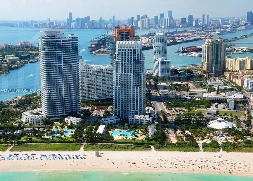 50 S Pointe Dr Twn2, Miami Beach, Florida 33139, Miami Beach, Florida 33139, 4 Bedrooms Bedrooms, ,4 BathroomsBathrooms,Residential Lease,For Rent,50 S Pointe Dr Twn2, Miami Beach, Florida 33139,A11948498