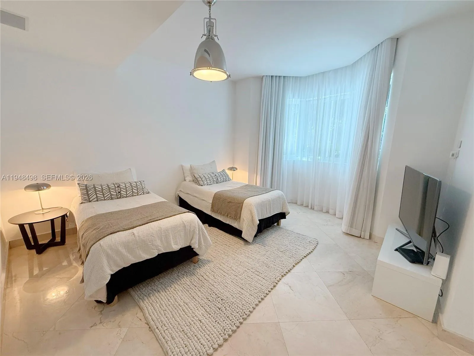 50 S Pointe Dr Twn2, Miami Beach, Florida 33139, Miami Beach, Florida 33139, 4 Bedrooms Bedrooms, ,4 BathroomsBathrooms,Residential Lease,For Rent,50 S Pointe Dr Twn2, Miami Beach, Florida 33139,A11948498