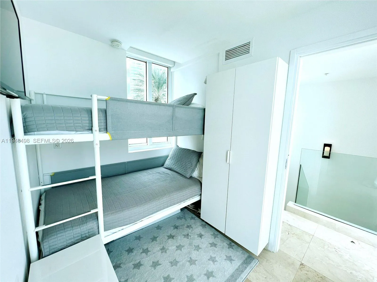 50 S Pointe Dr Twn2, Miami Beach, Florida 33139, Miami Beach, Florida 33139, 4 Bedrooms Bedrooms, ,4 BathroomsBathrooms,Residential Lease,For Rent,50 S Pointe Dr Twn2, Miami Beach, Florida 33139,A11948498