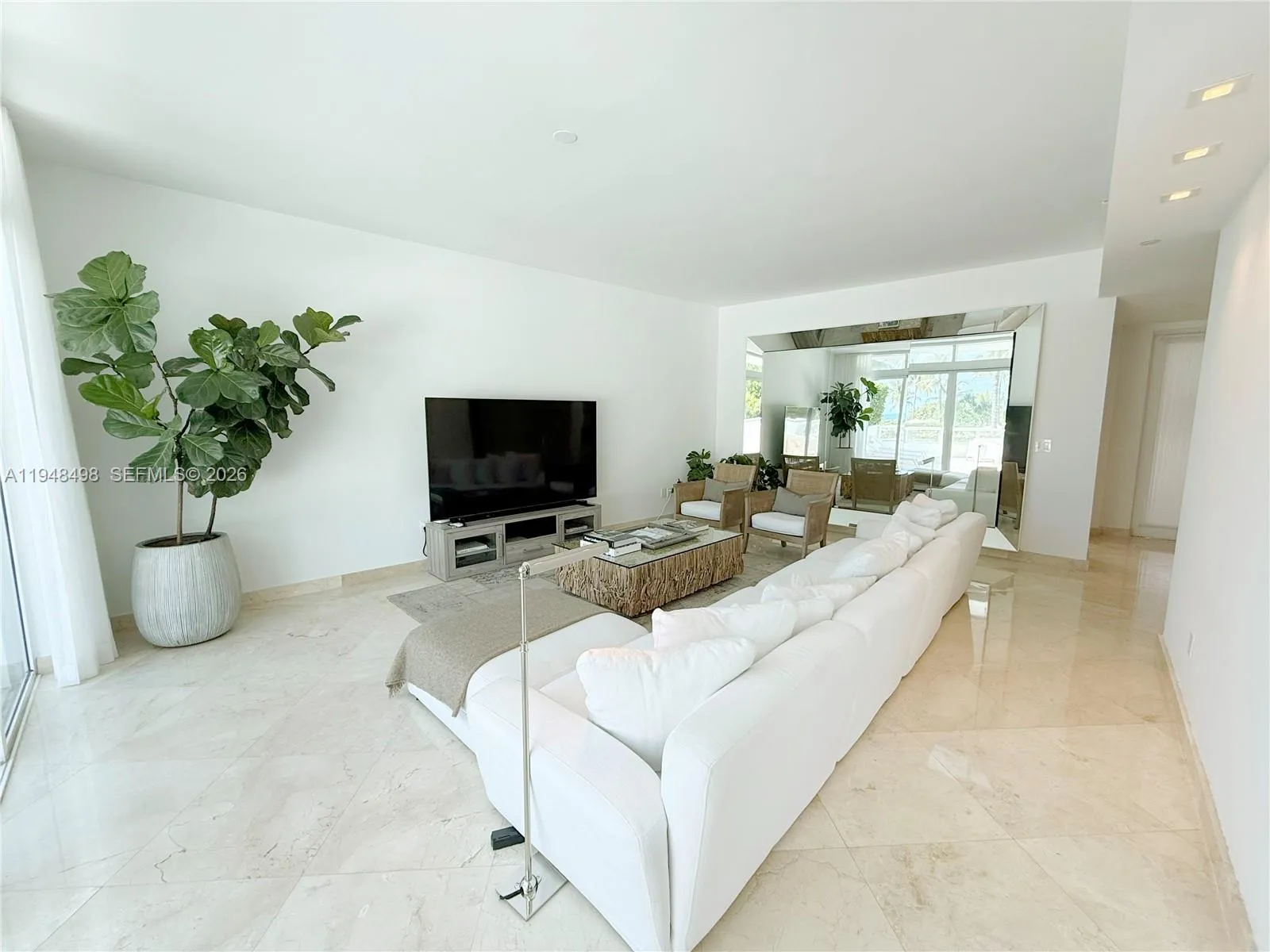 50 S Pointe Dr Twn2, Miami Beach, Florida 33139, Miami Beach, Florida 33139, 4 Bedrooms Bedrooms, ,4 BathroomsBathrooms,Residential Lease,For Rent,50 S Pointe Dr Twn2, Miami Beach, Florida 33139,A11948498