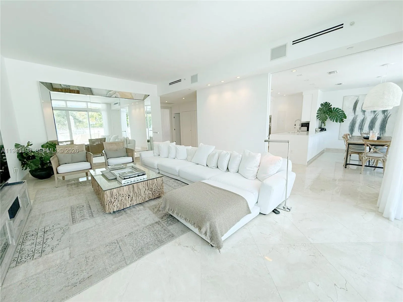 50 S Pointe Dr Twn2, Miami Beach, Florida 33139, Miami Beach, Florida 33139, 4 Bedrooms Bedrooms, ,4 BathroomsBathrooms,Residential Lease,For Rent,50 S Pointe Dr Twn2, Miami Beach, Florida 33139,A11948498