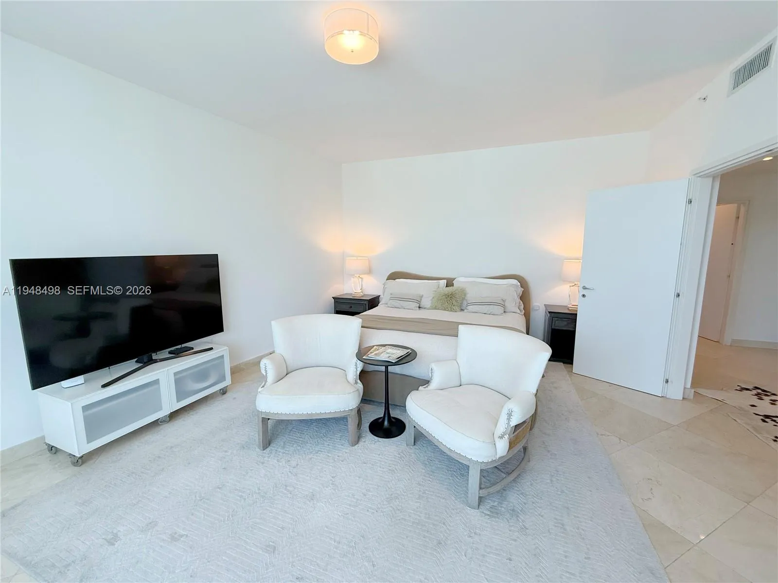 50 S Pointe Dr Twn2, Miami Beach, Florida 33139, Miami Beach, Florida 33139, 4 Bedrooms Bedrooms, ,4 BathroomsBathrooms,Residential Lease,For Rent,50 S Pointe Dr Twn2, Miami Beach, Florida 33139,A11948498