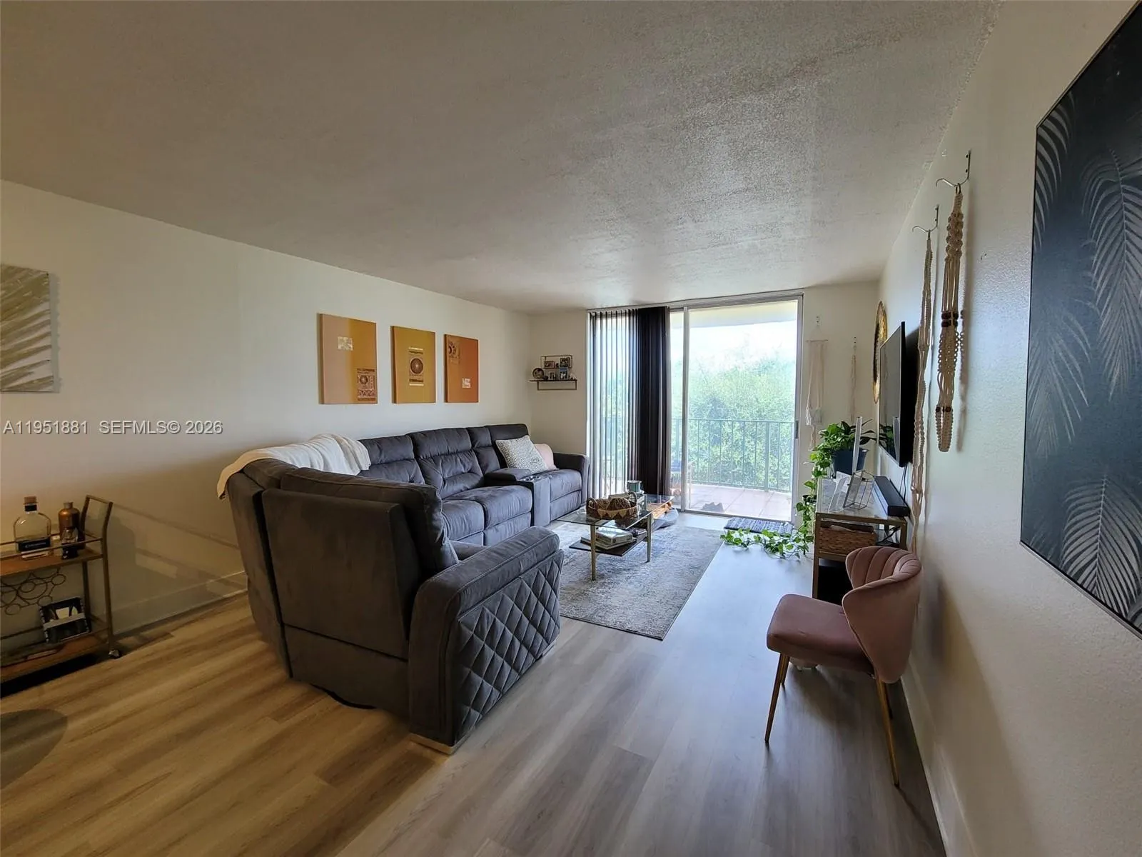 9320 Fontainebleau Blvd 510, Miami, Florida 33172, Miami, Florida 33172, 2 Bedrooms Bedrooms, ,2 BathroomsBathrooms,Residential Lease,For Rent,9320 Fontainebleau Blvd 510, Miami, Florida 33172,A11951881