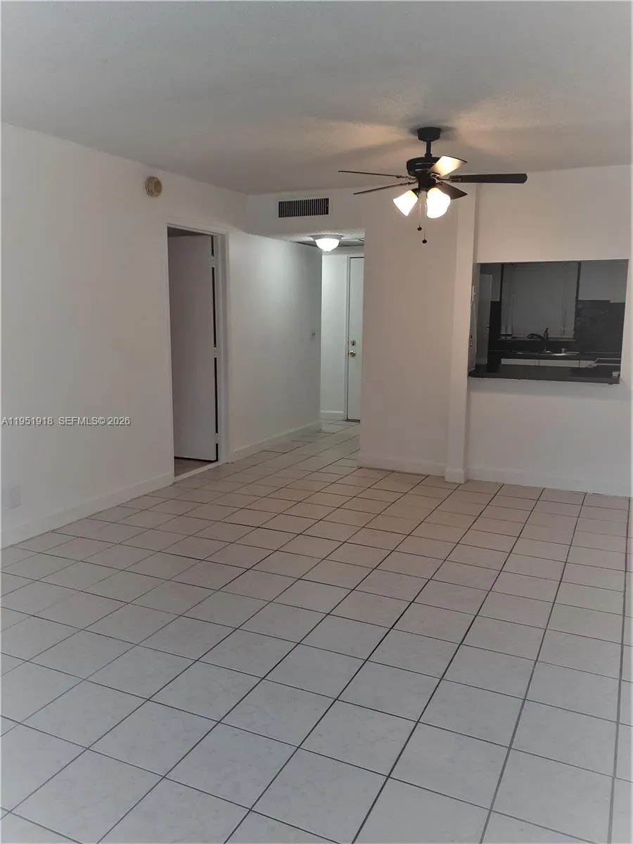 9460 Live Oak Pl 108, Davie, Florida 33324, Davie, Florida 33324, 1 Bedroom Bedrooms, ,1 BathroomBathrooms,Residential Lease,For Rent,9460 Live Oak Pl 108, Davie, Florida 33324,A11951918