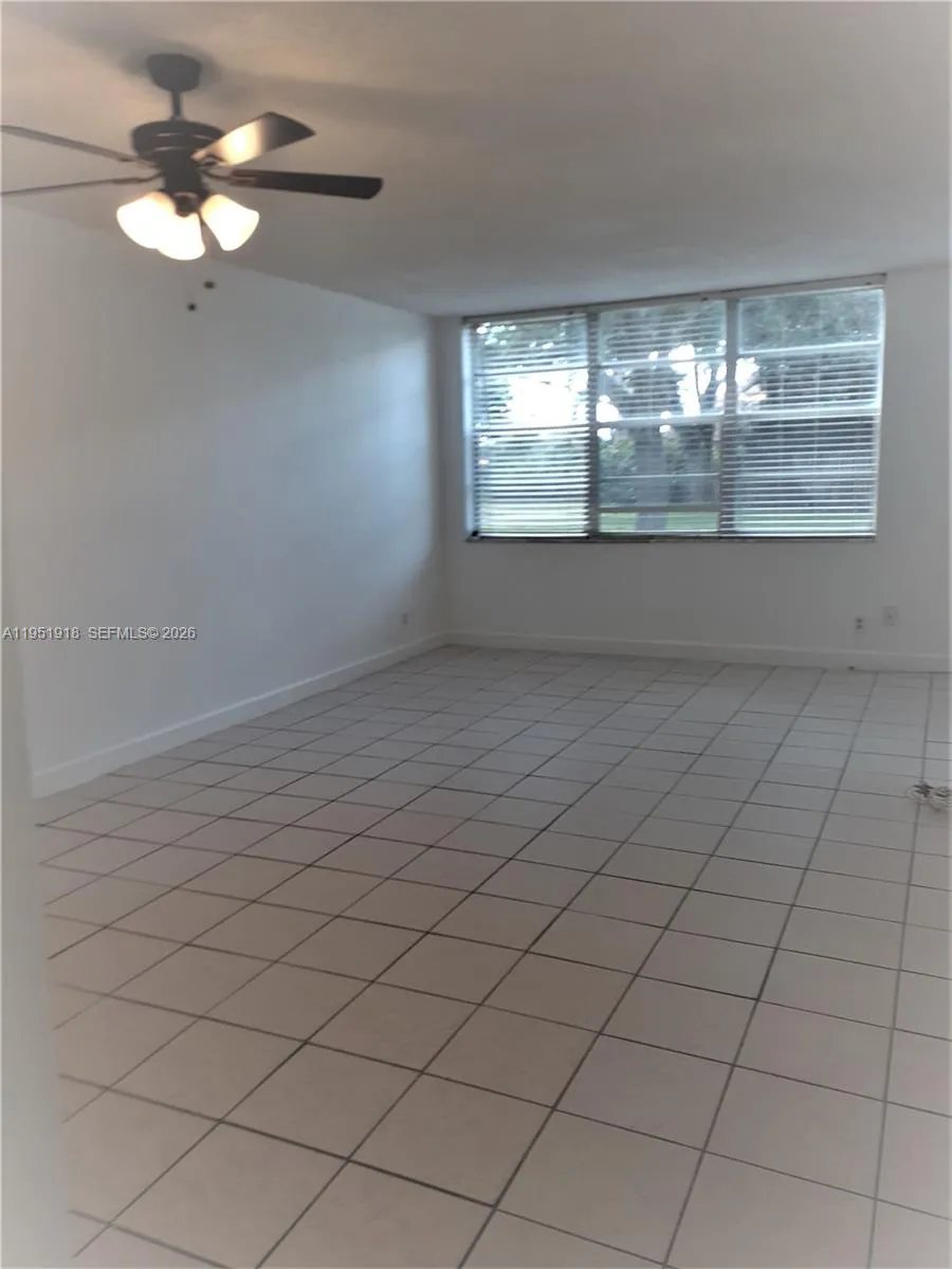 9460 Live Oak Pl 108, Davie, Florida 33324, Davie, Florida 33324, 1 Bedroom Bedrooms, ,1 BathroomBathrooms,Residential Lease,For Rent,9460 Live Oak Pl 108, Davie, Florida 33324,A11951918