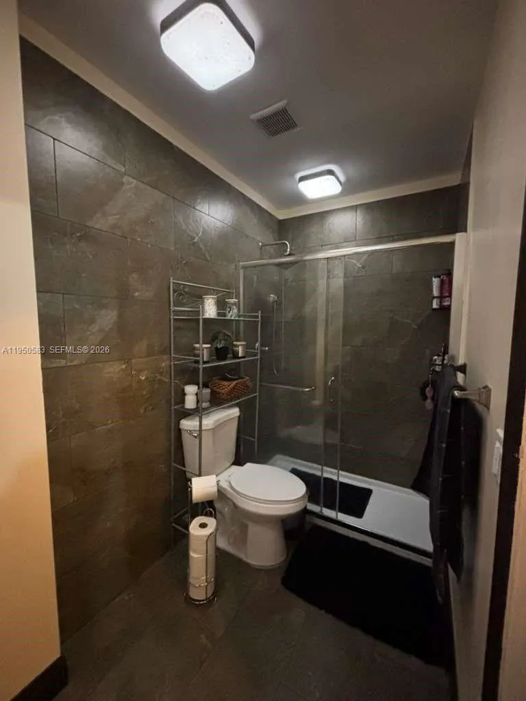 2351 W 74th St 3-101, Hialeah, Florida 33016, Hialeah, Florida 33016, 2 Bedrooms Bedrooms, ,1 BathroomBathrooms,Residential Lease,For Rent,2351 W 74th St 3-101, Hialeah, Florida 33016,A11950583