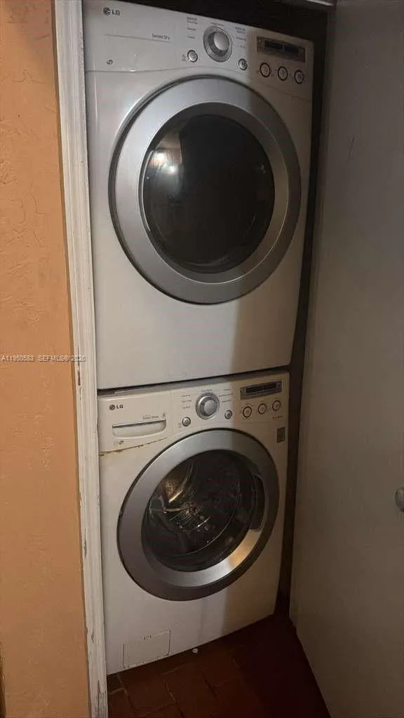 2351 W 74th St 3-101, Hialeah, Florida 33016, Hialeah, Florida 33016, 2 Bedrooms Bedrooms, ,1 BathroomBathrooms,Residential Lease,For Rent,2351 W 74th St 3-101, Hialeah, Florida 33016,A11950583