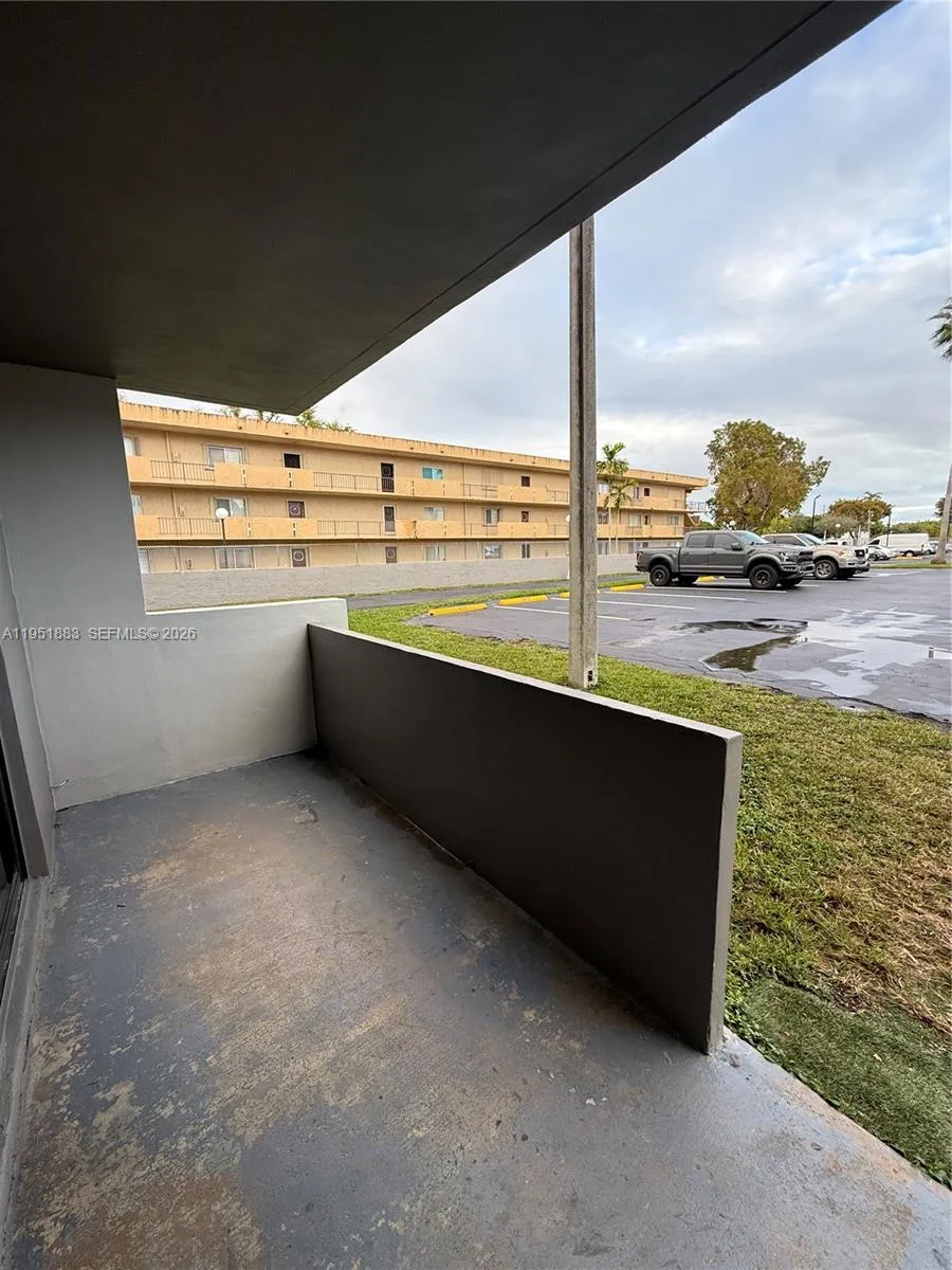 10431 N Kendall Dr D104, Miami, Florida 33176, Miami, Florida 33176, 2 Bedrooms Bedrooms, ,1 BathroomBathrooms,Residential,For Sale,10431 N Kendall Dr D104, Miami, Florida 33176,A11951883
