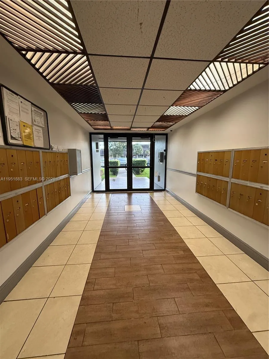 10431 N Kendall Dr D104, Miami, Florida 33176, Miami, Florida 33176, 2 Bedrooms Bedrooms, ,1 BathroomBathrooms,Residential,For Sale,10431 N Kendall Dr D104, Miami, Florida 33176,A11951883