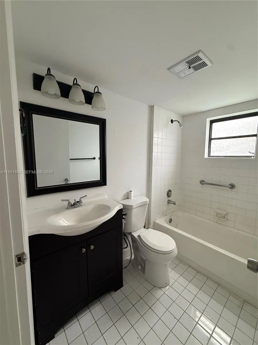 10431 N Kendall Dr D104, Miami, Florida 33176, Miami, Florida 33176, 2 Bedrooms Bedrooms, ,1 BathroomBathrooms,Residential,For Sale,10431 N Kendall Dr D104, Miami, Florida 33176,A11951883