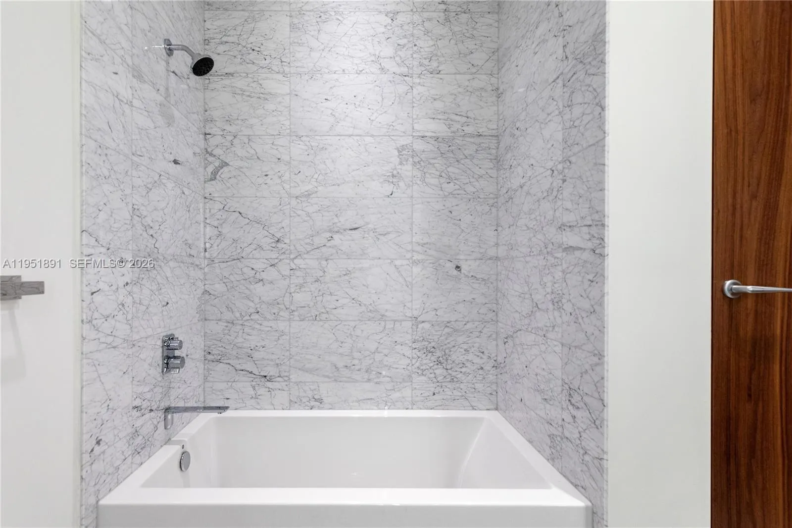 5 Grove Isle Dr L501, Miami, Florida 33133, Miami, Florida 33133, 3 Bedrooms Bedrooms, 1 Room Rooms,3 BathroomsBathrooms,Residential,For Sale,5 Grove Isle Dr L501, Miami, Florida 33133,A11951891